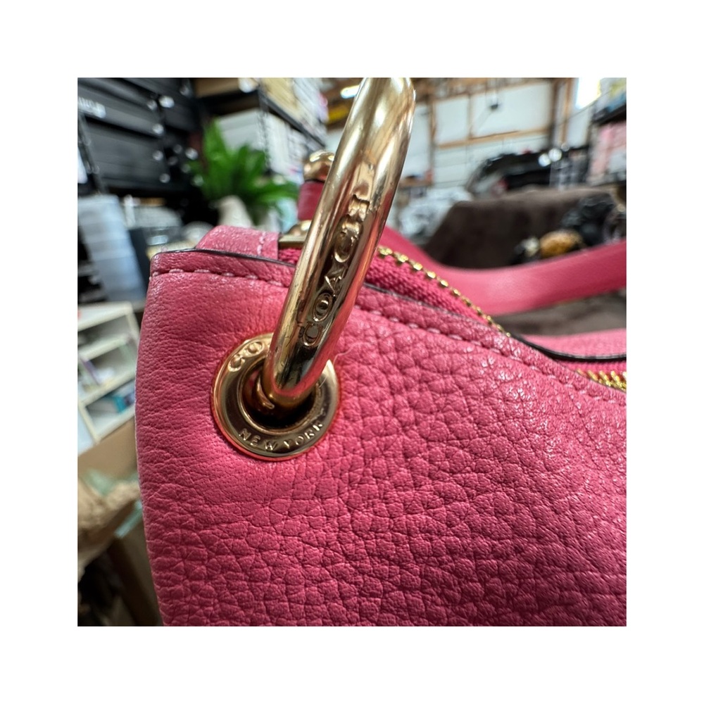 Coach Soft bubblegum pink Leather Shoulder bag and Wallet set Pristine condition - Picture 7 of 16